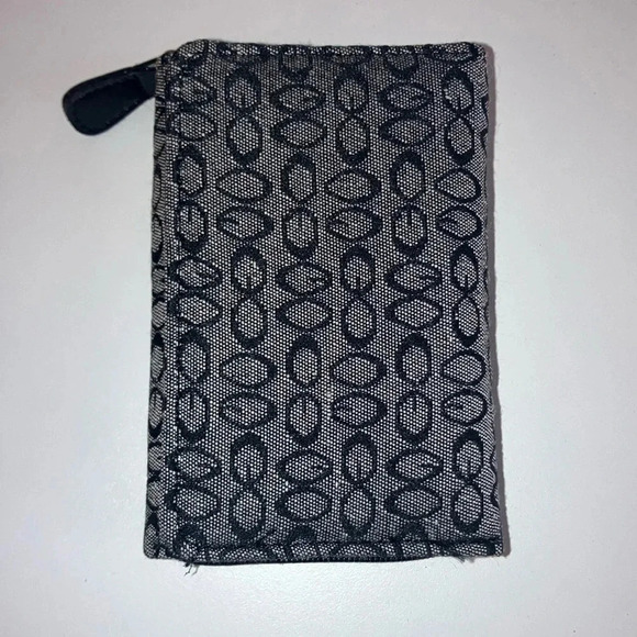 Black & Gray Fashion Wallet Preloved - Picture 1 of 4